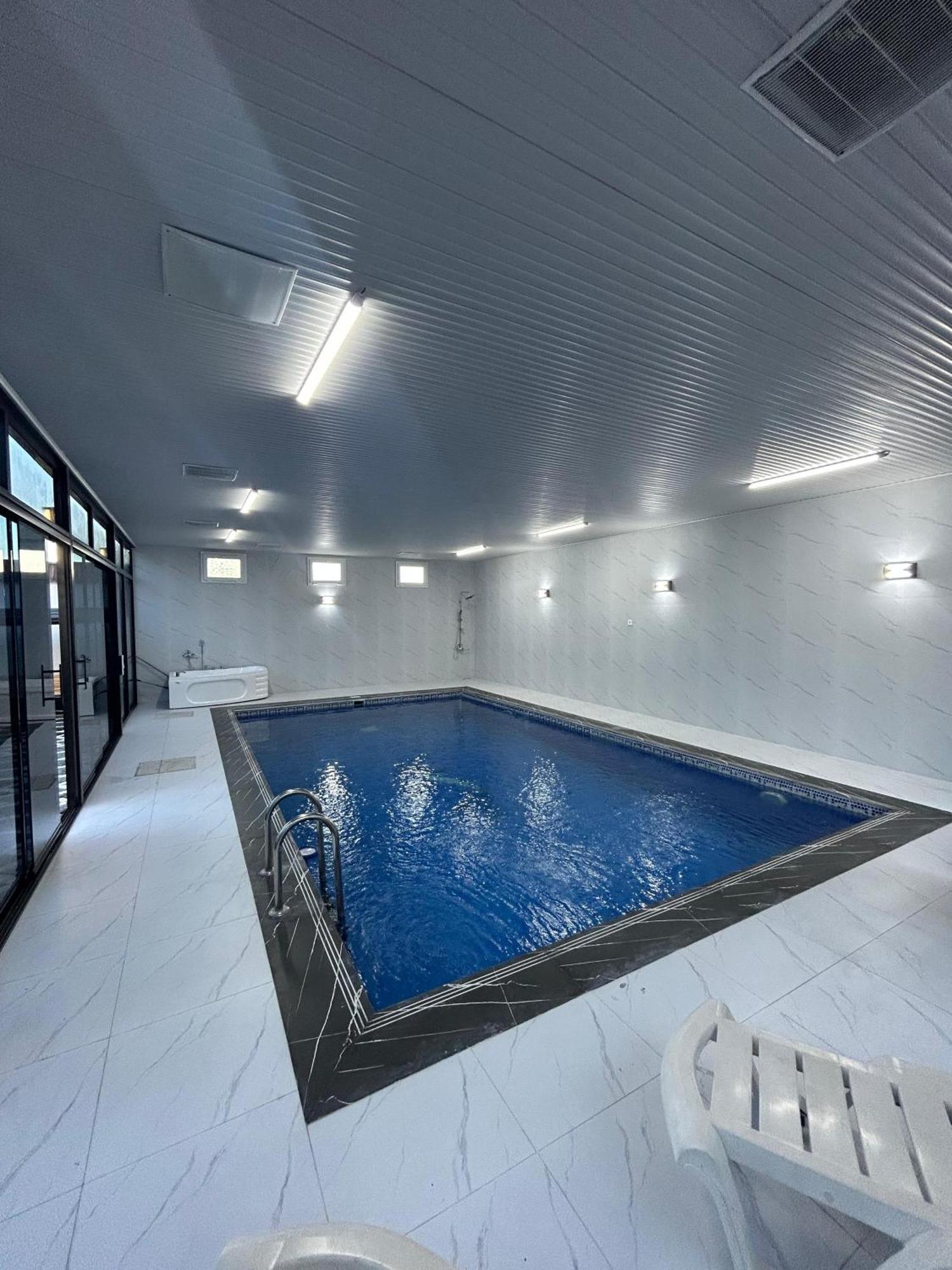 Gabala Milan Villa Bagian luar foto